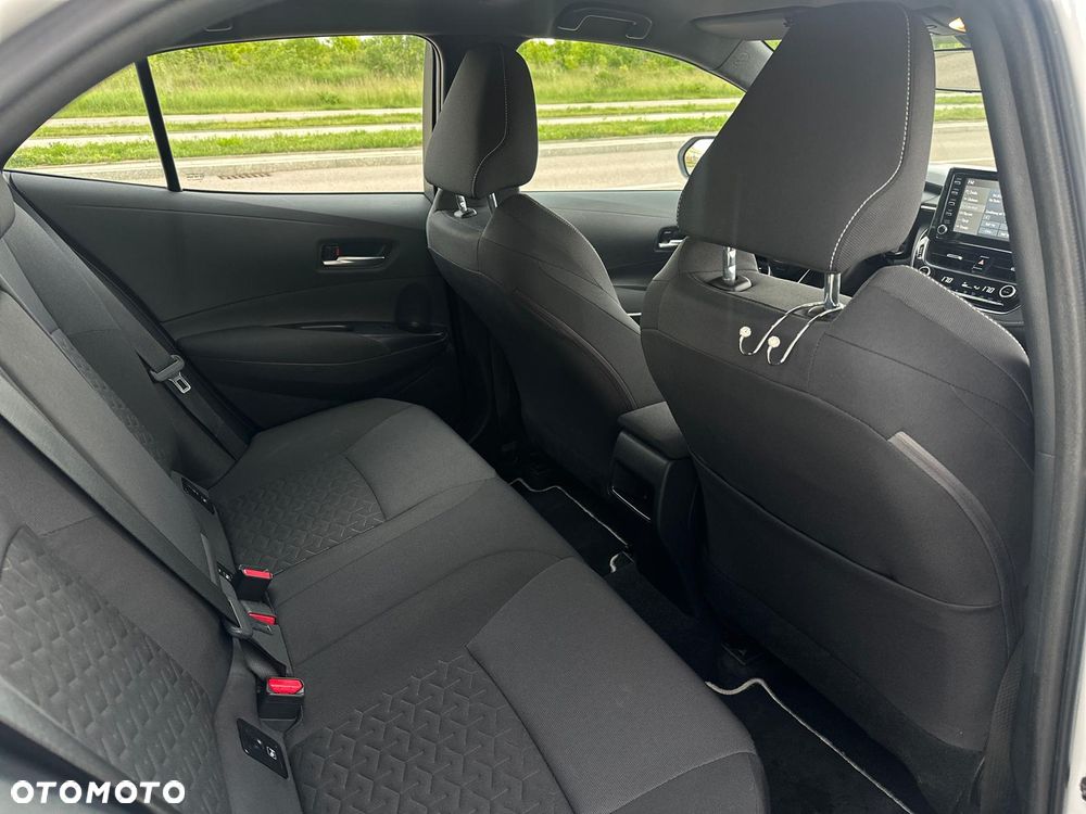 Toyota Corolla - 12