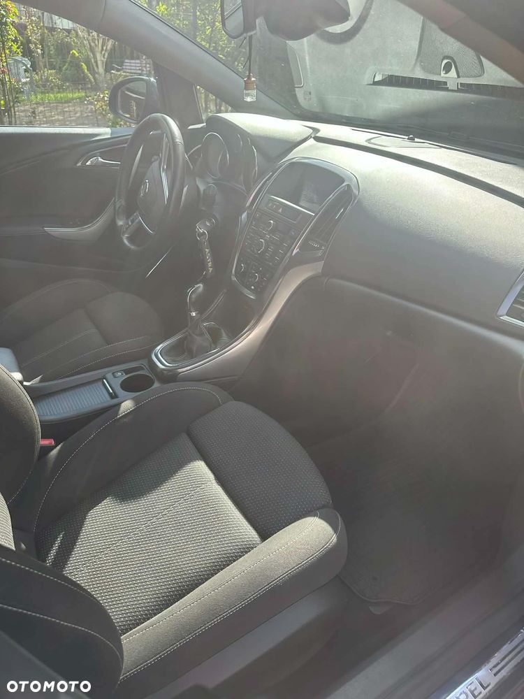Opel Astra 1.4 T Cosmo - 8