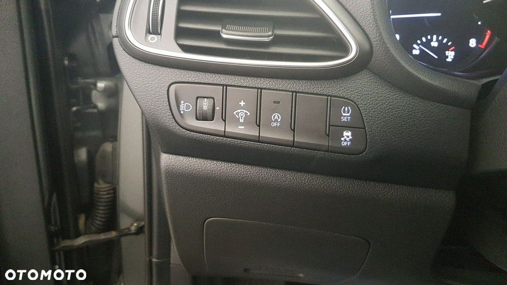 Hyundai i30 - 19
