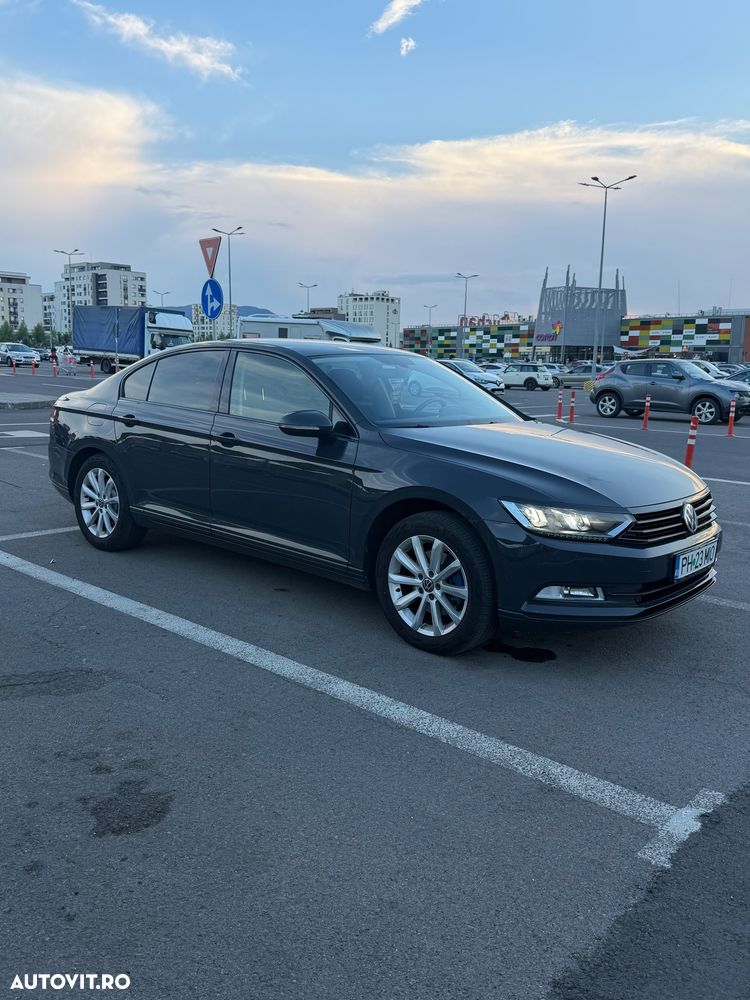 Volkswagen Passat - 2