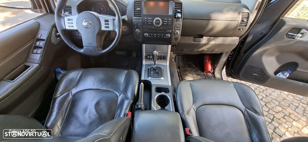 Nissan Navara 3.0 dCi V6 CD LE AT 4WD - 20