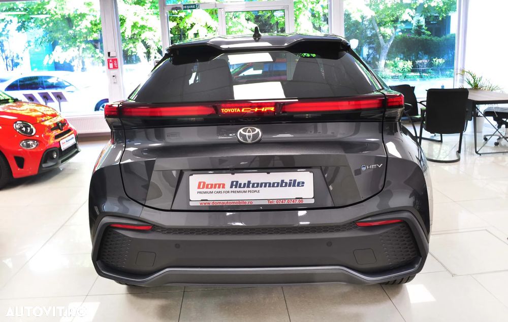 Toyota C-HR 1.8 Hybrid Team Deutschland - 7