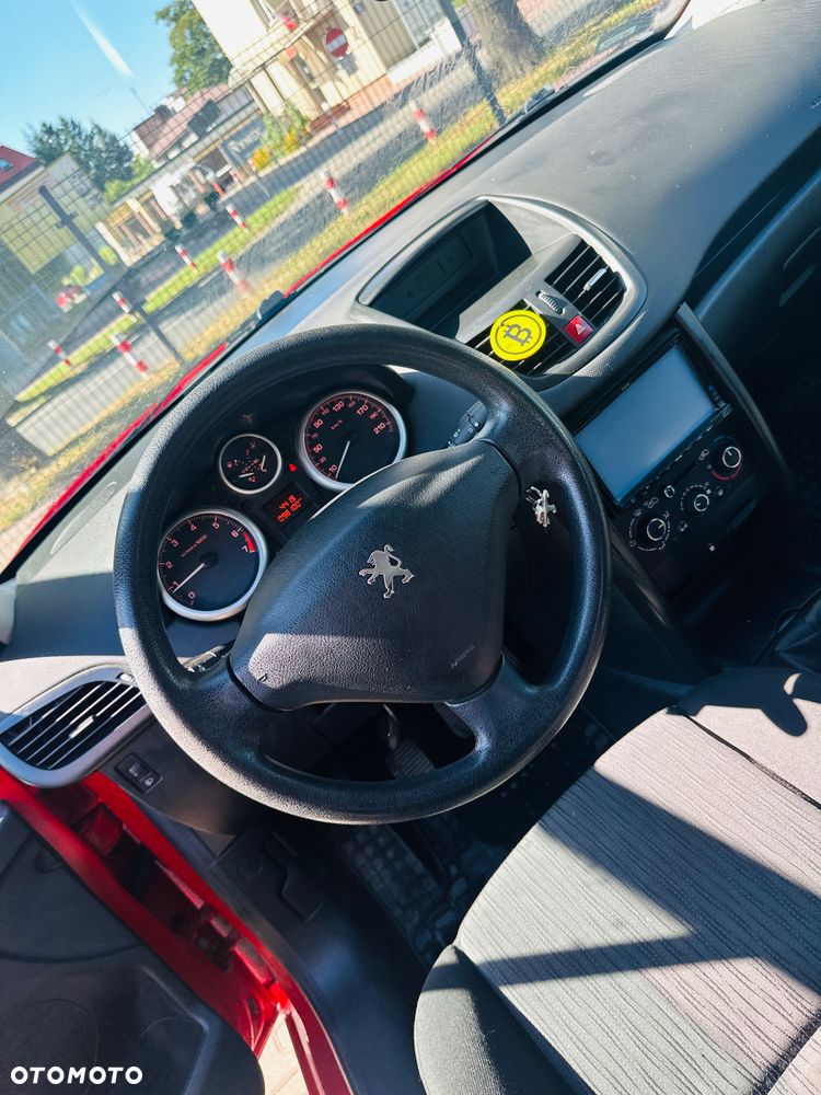 Peugeot 207 - 7