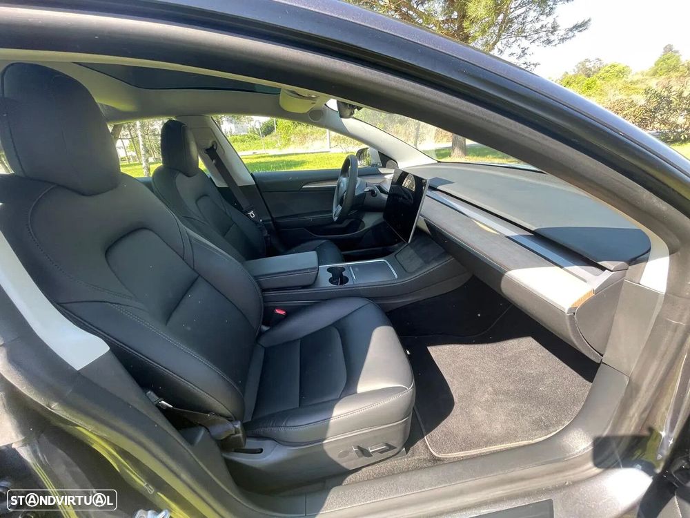 Tesla Model 3 Standard Range Plus RWD - 18