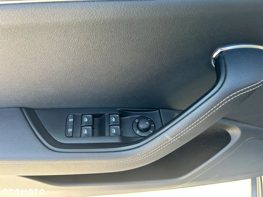 Skoda Superb 2.0 TSI DSG Style - 6