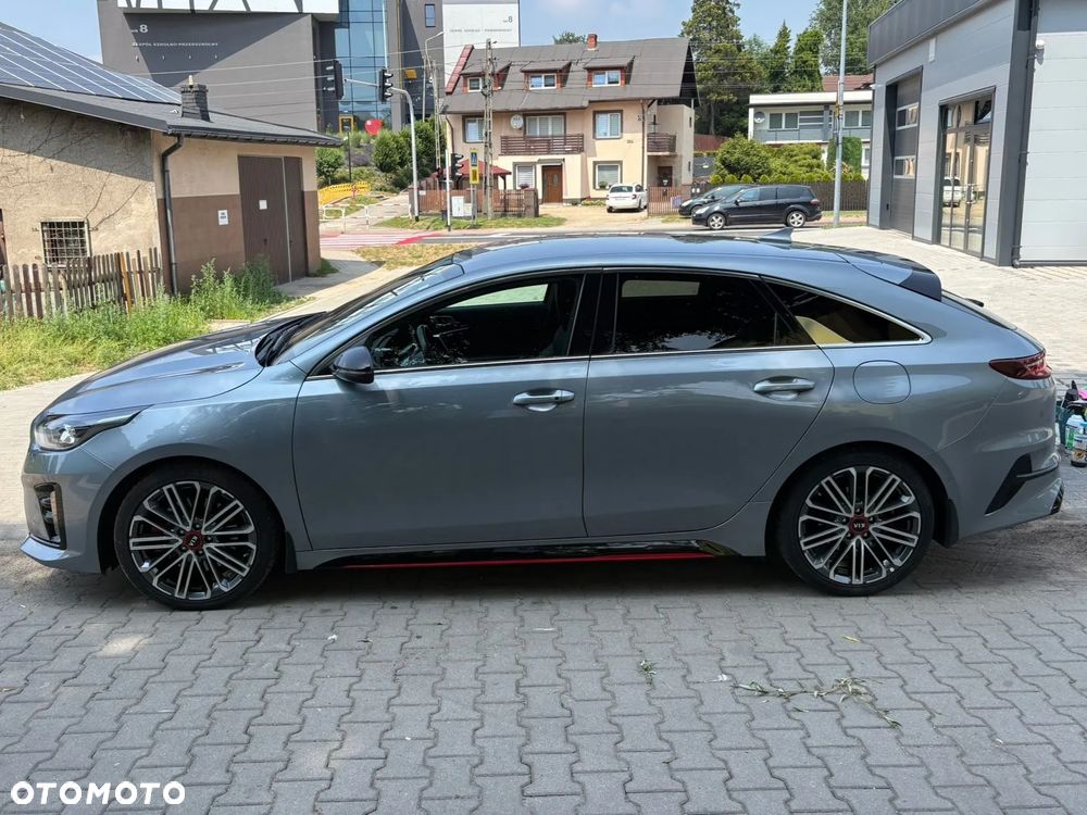 Kia ProCeed - 4