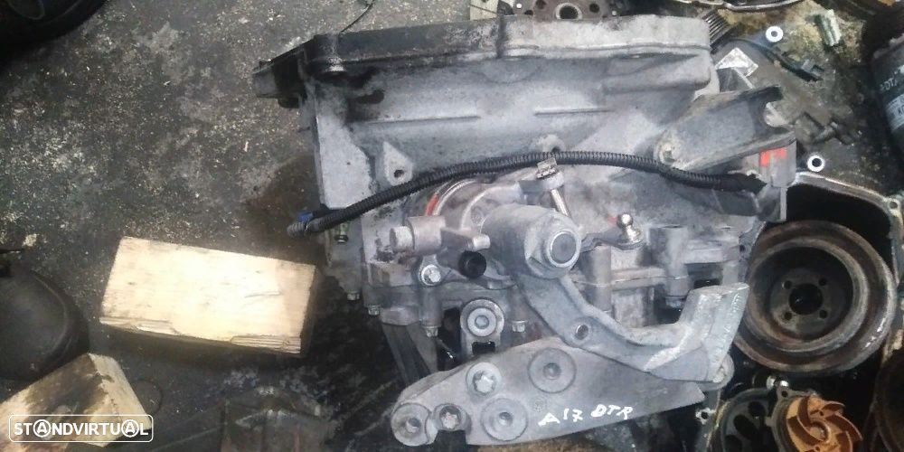 Caixa de 6 Velocidades Opel Astra/Meriva/Zafira 1.7CDTI 125cv - 1