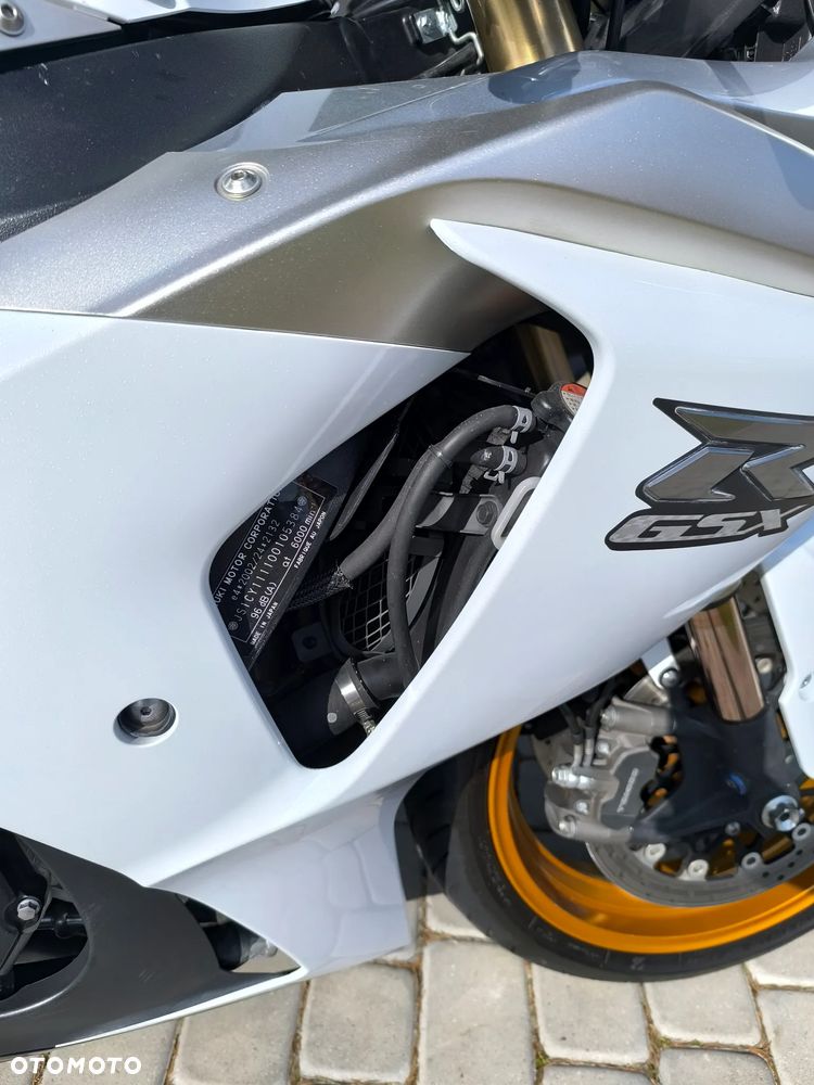 Suzuki GSX-R - 17