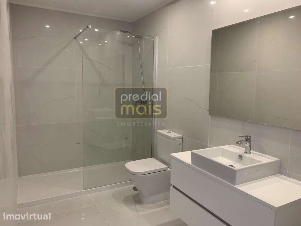 APARTAMENTO T1 NOVO C/ TERRAÇO - JUNTO AO CENTRO - Grande imagem: 5/7