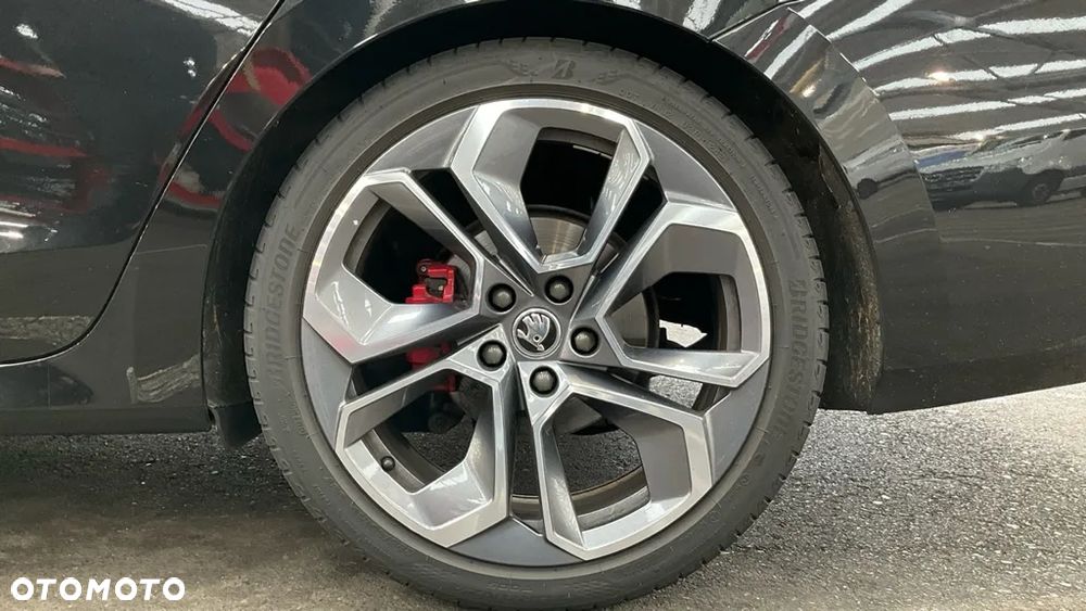 Skoda Octavia 2.0 TDI 4x4 Sportline DSG - 22