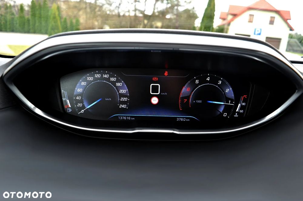 Peugeot 3008 1.2 PureTech Allure S&S - 35