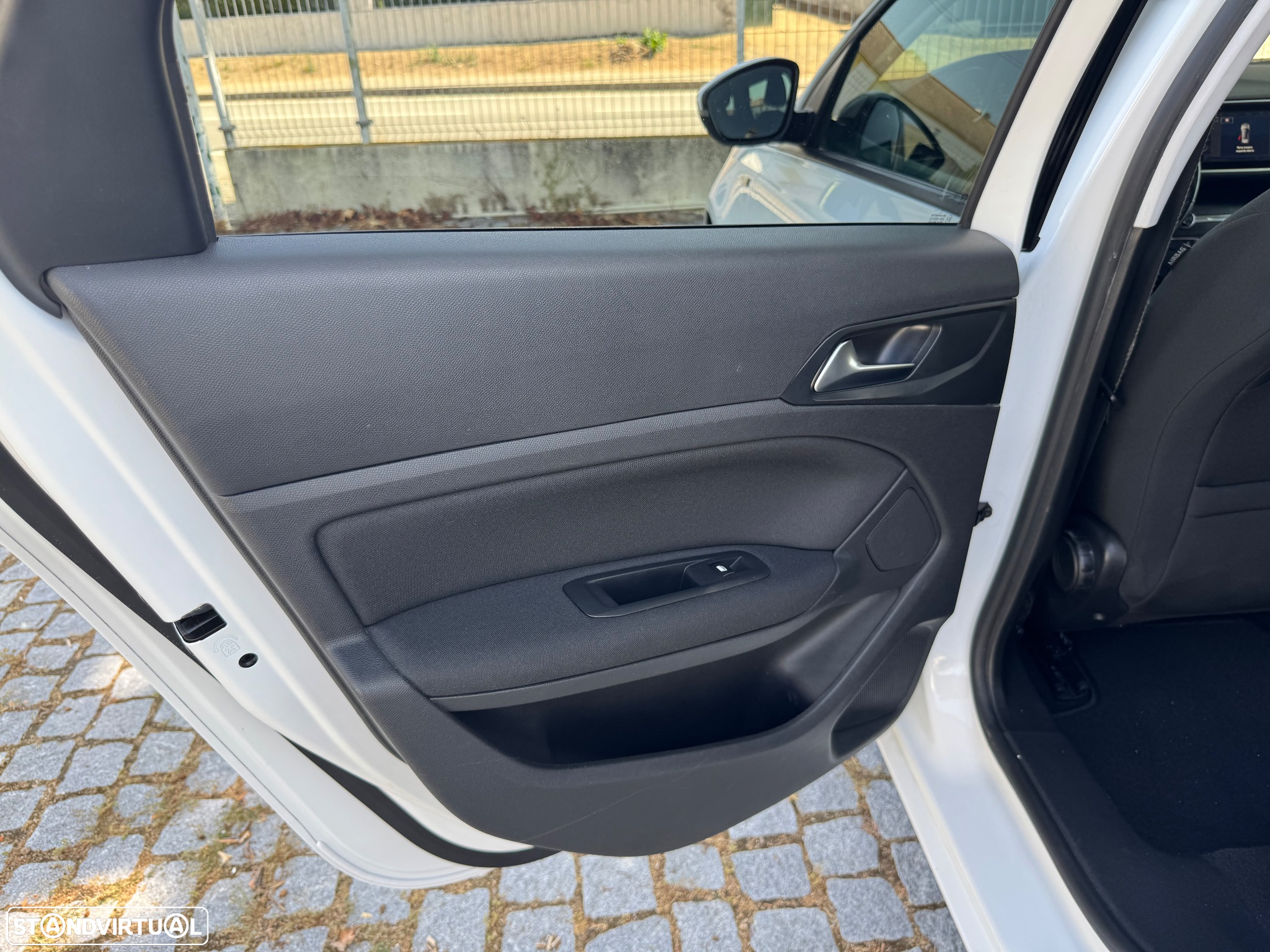 Peugeot 308 SW 1.6 BlueHDi Style - 40