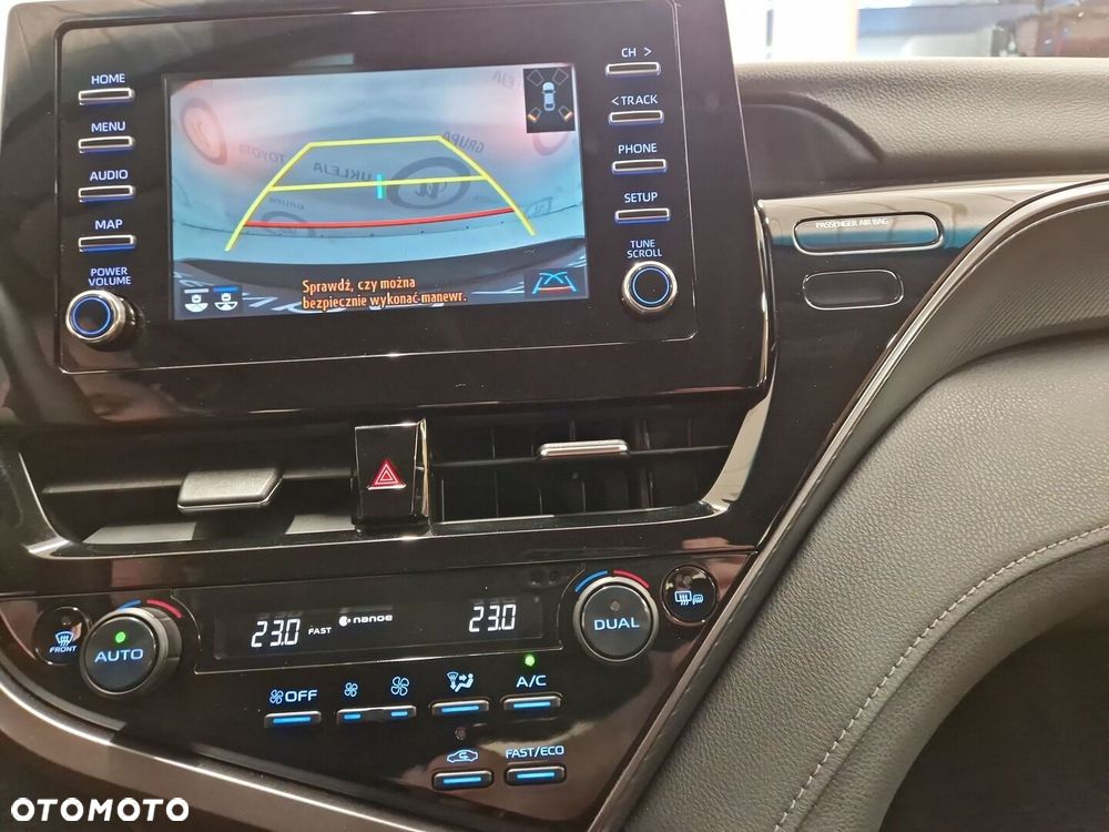 Toyota Camry 2.5 Hybrid Comfort CVT - 17