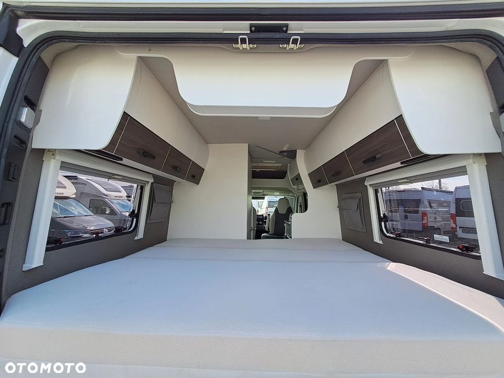 KNAUS VanTourer 600L Łóżko 195x190 Automat * Markiza * Hak * Radio 8"  4 osobowy - 22