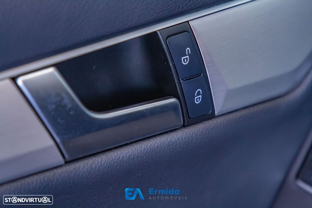 Mercedes-Benz C 220 - 41