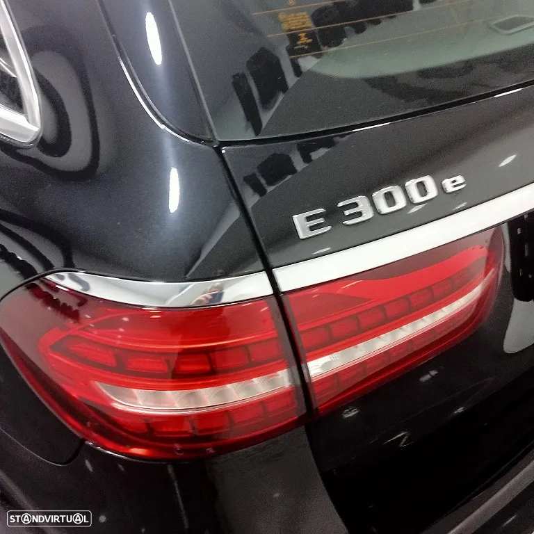Mercedes-Benz E 300 T 9G-TRONIC AMG Line - 5