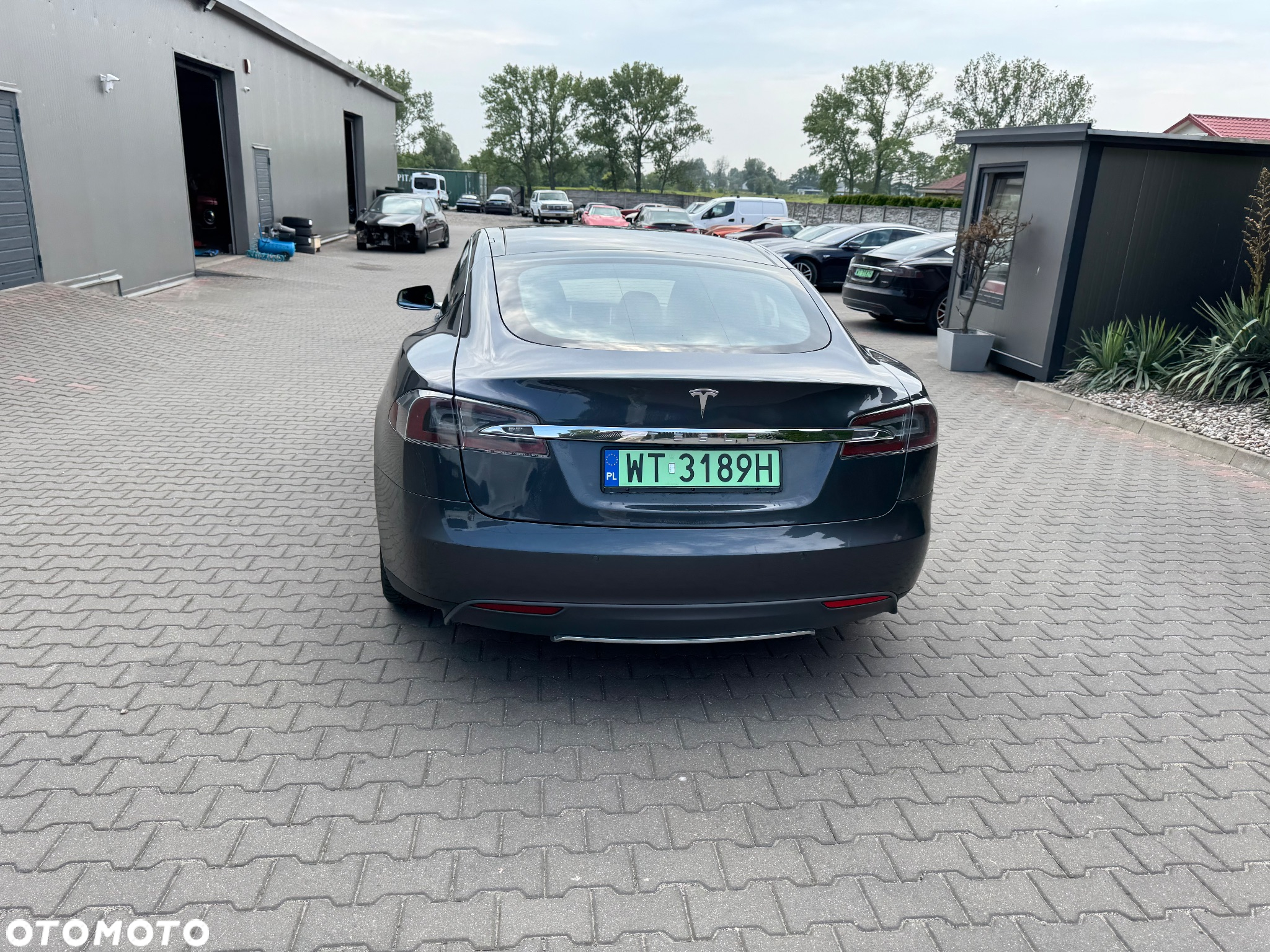 Tesla Model S Dual Motor Allradantrieb Performance - 15