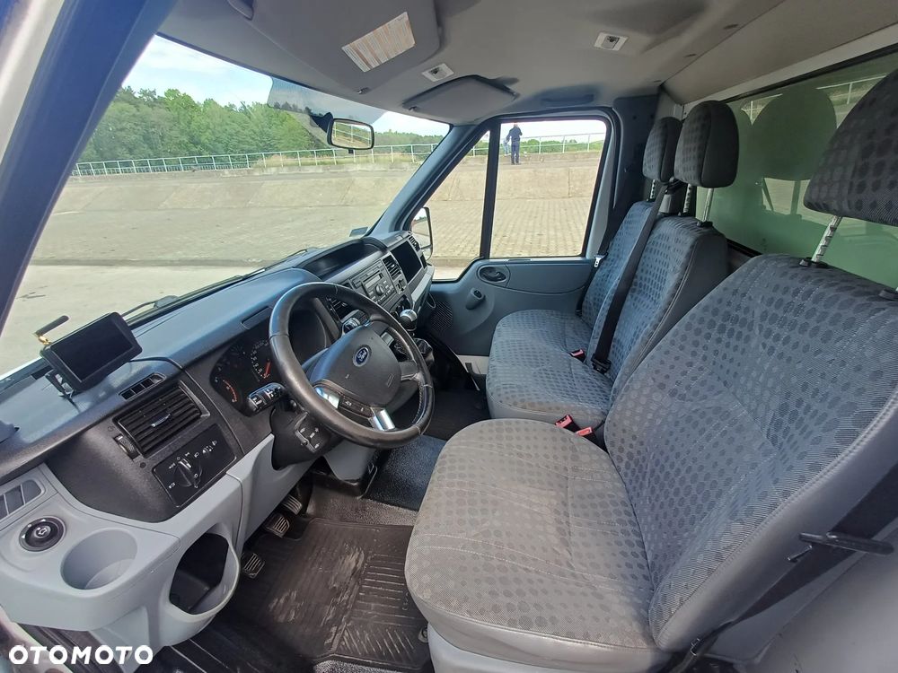 Ford Transit - 20