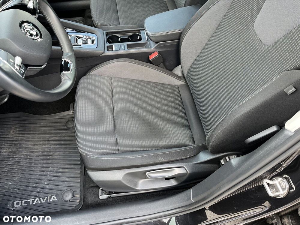 Skoda Octavia 2.0 TDI Ambition DSG - 13