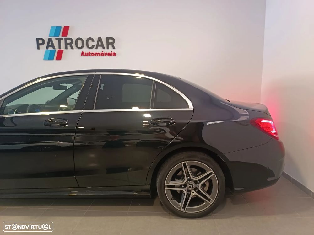 Mercedes-Benz C 300 de AMG Line - 11