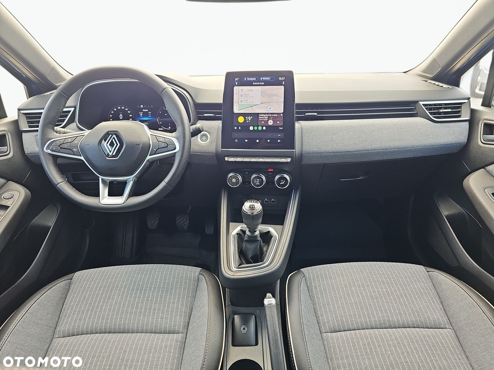 Renault Clio - 22