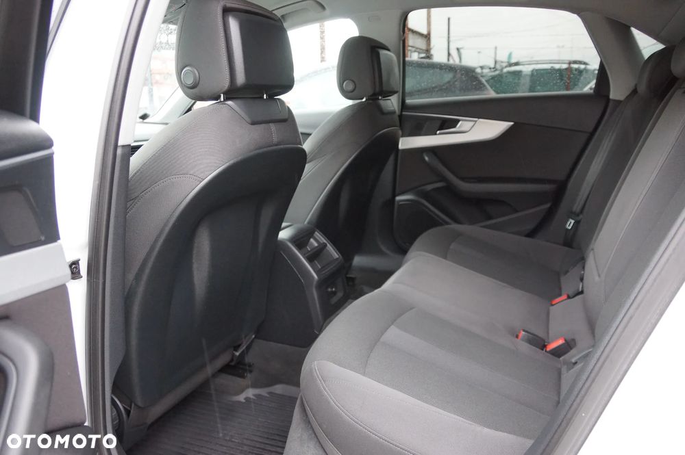 Audi A4 Limousine 2.0 TDI ultra - 27