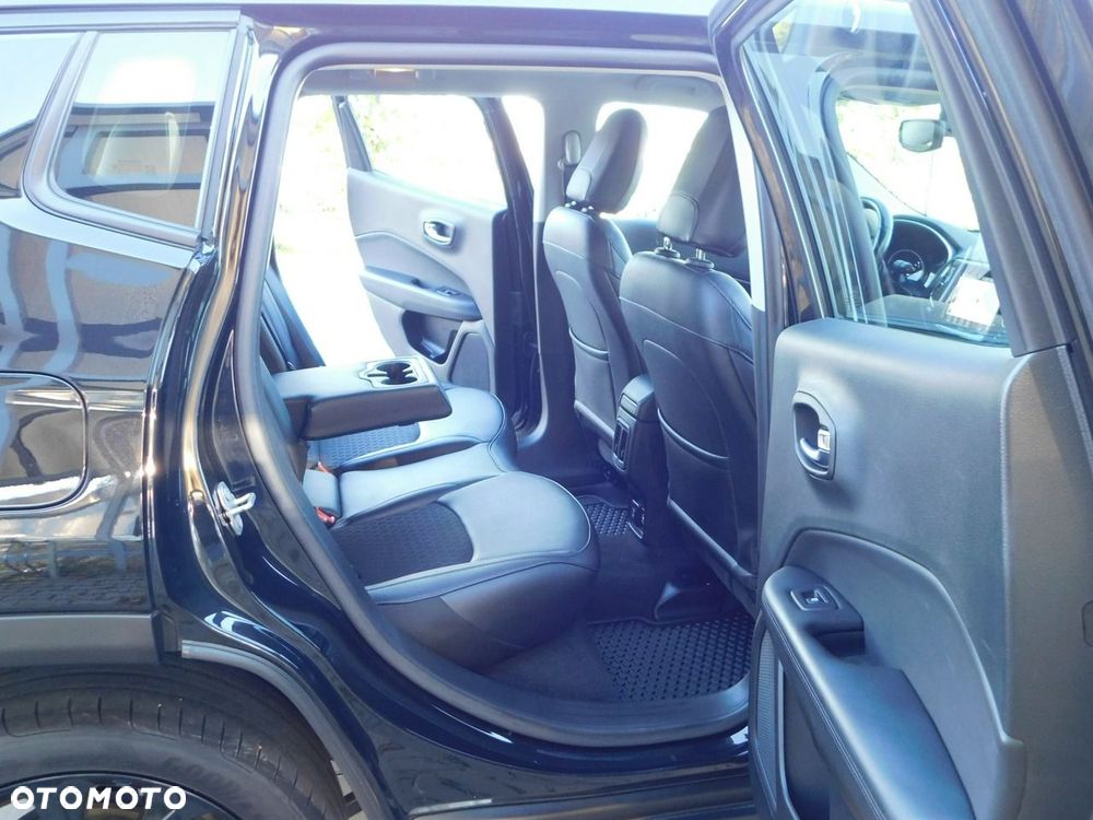 Jeep Compass 1.3 TMair Night Eagle FWD S&S DDCT - 8