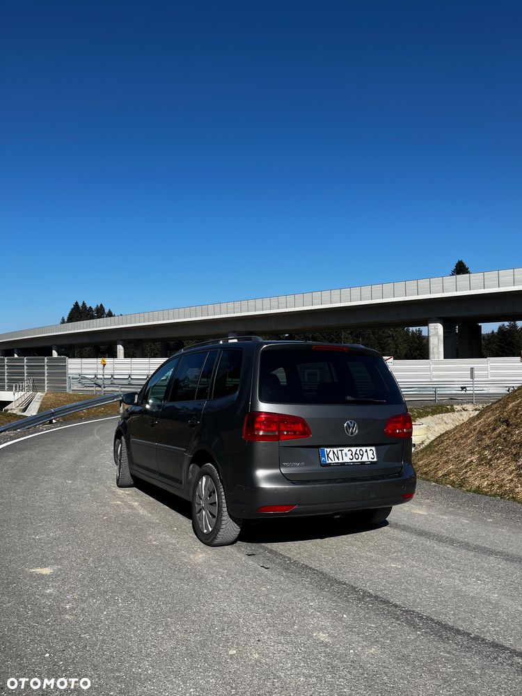 Volkswagen Touran 2.0 TDI DPF Highline - 2