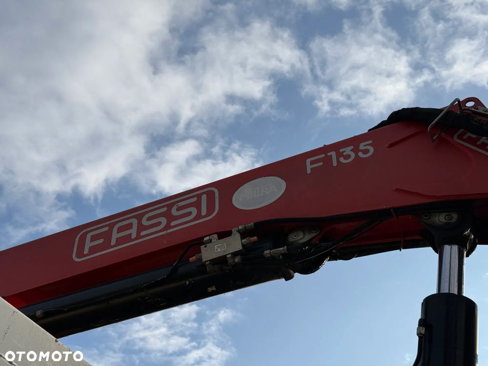 Iveco STRALIS 330 / 4x2 / FASSI F135 / WYWROTKA - 19