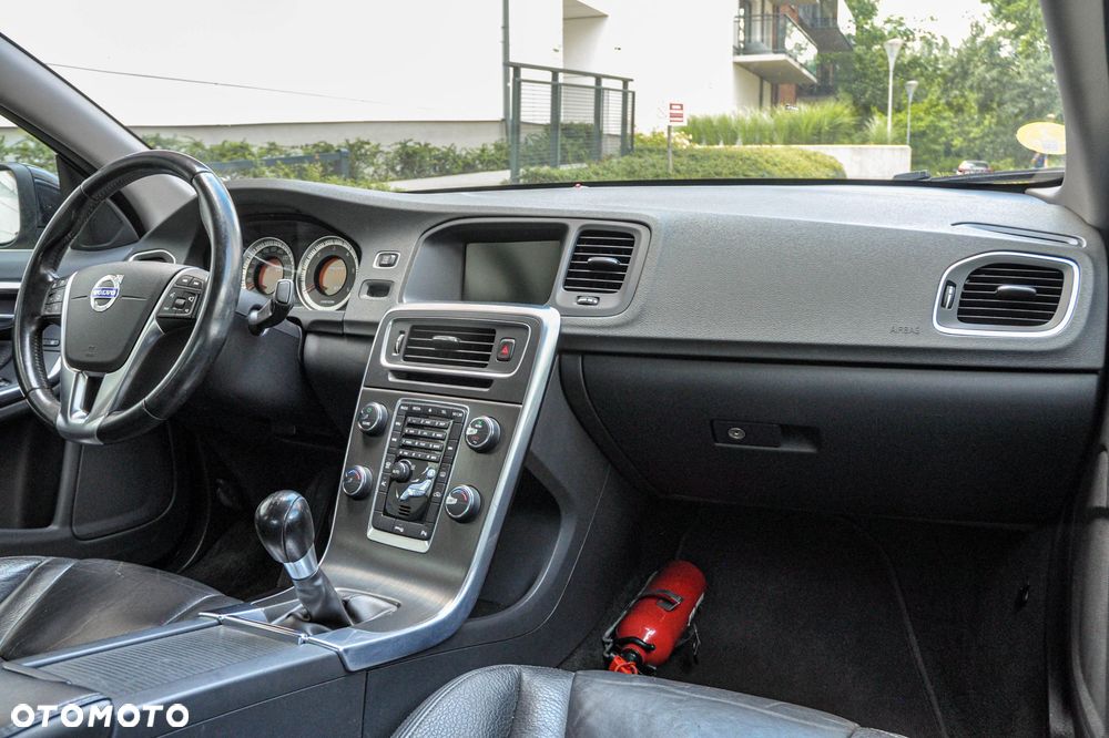 Volvo S60 D2 Momentum - 10