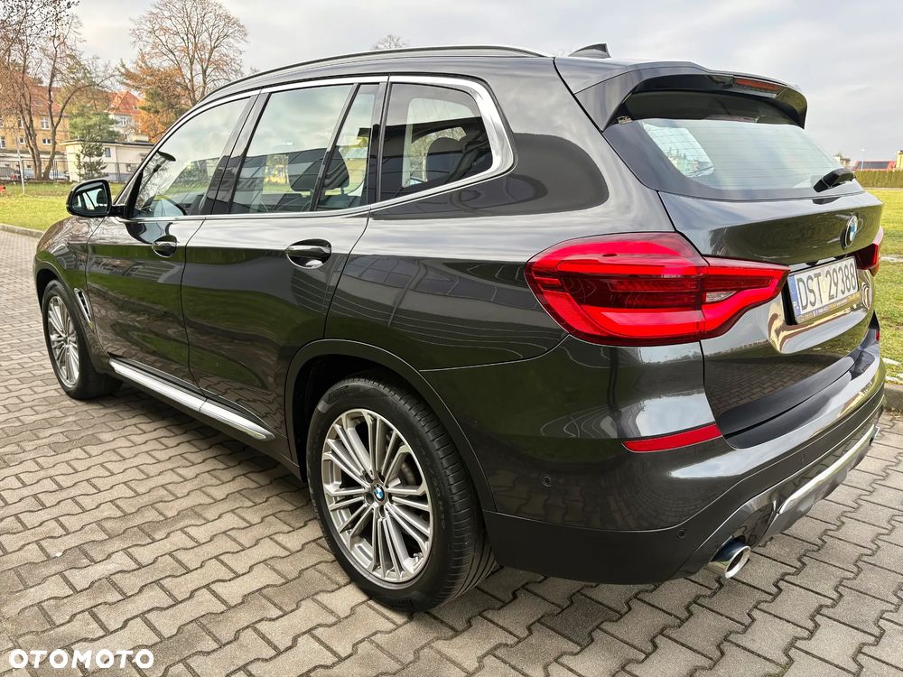 BMW X3 xDrive20d Luxury Line - 22