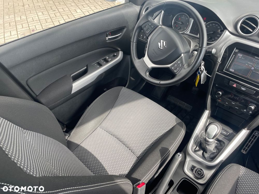 Suzuki Vitara 1.6 DDiS (4x4) Allgrip Comfort+ - 11