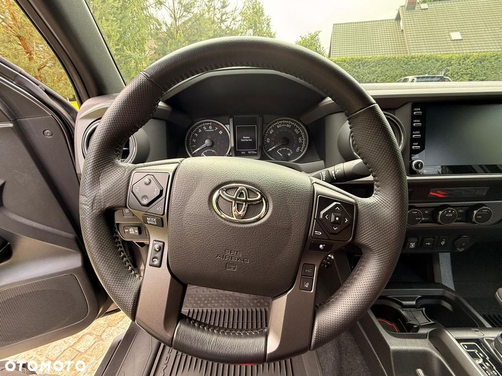 Toyota Tacoma - 22
