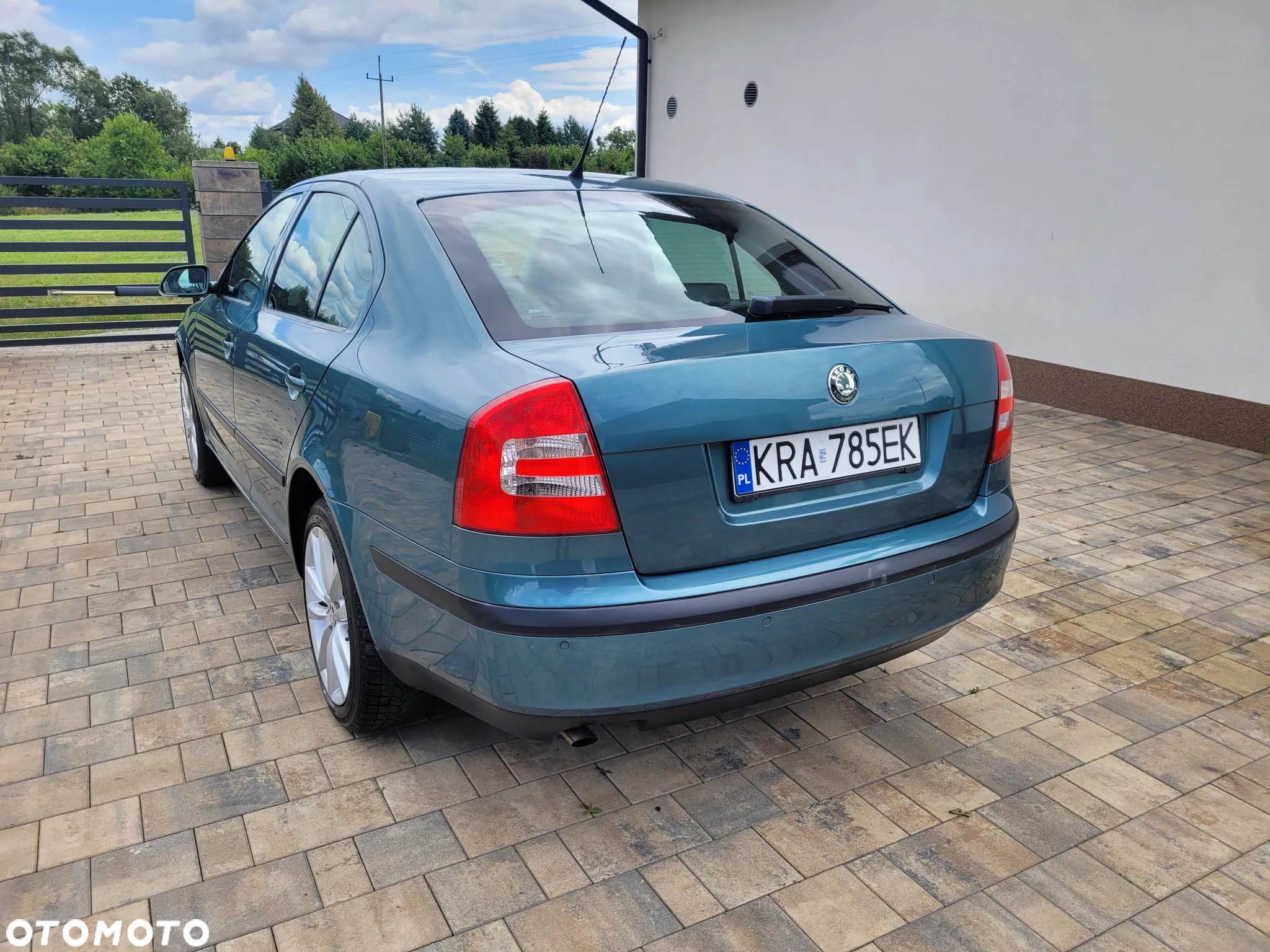 Skoda Octavia 1.6 Ambiente - 6
