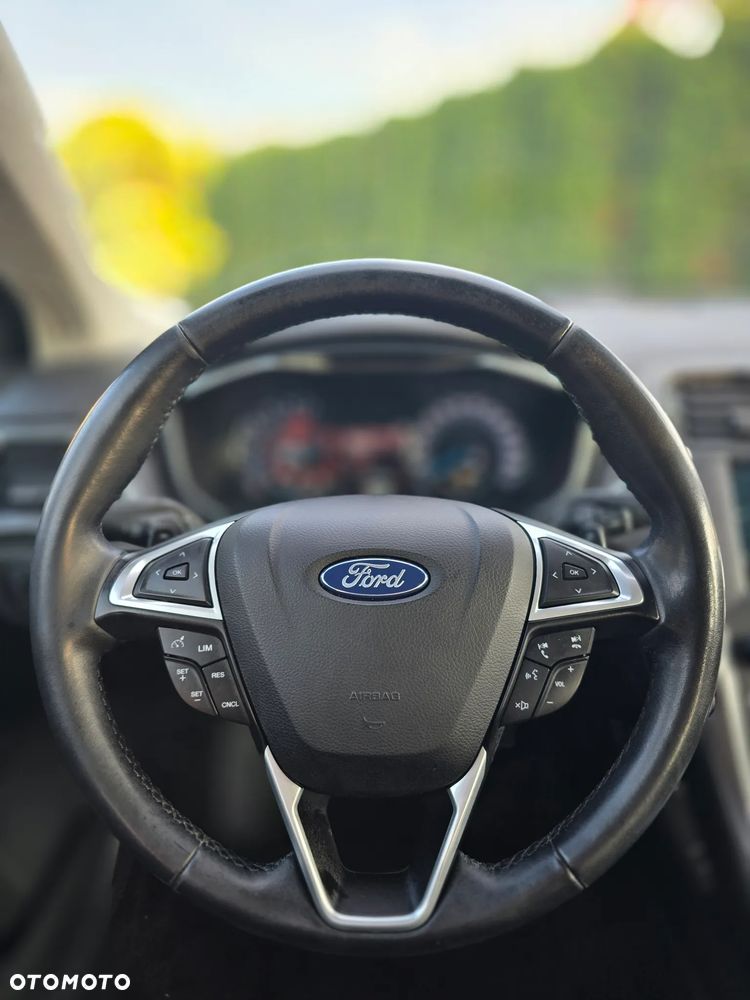 Ford Mondeo 2.0 TDCi Titanium 4WD PowerShift - 13