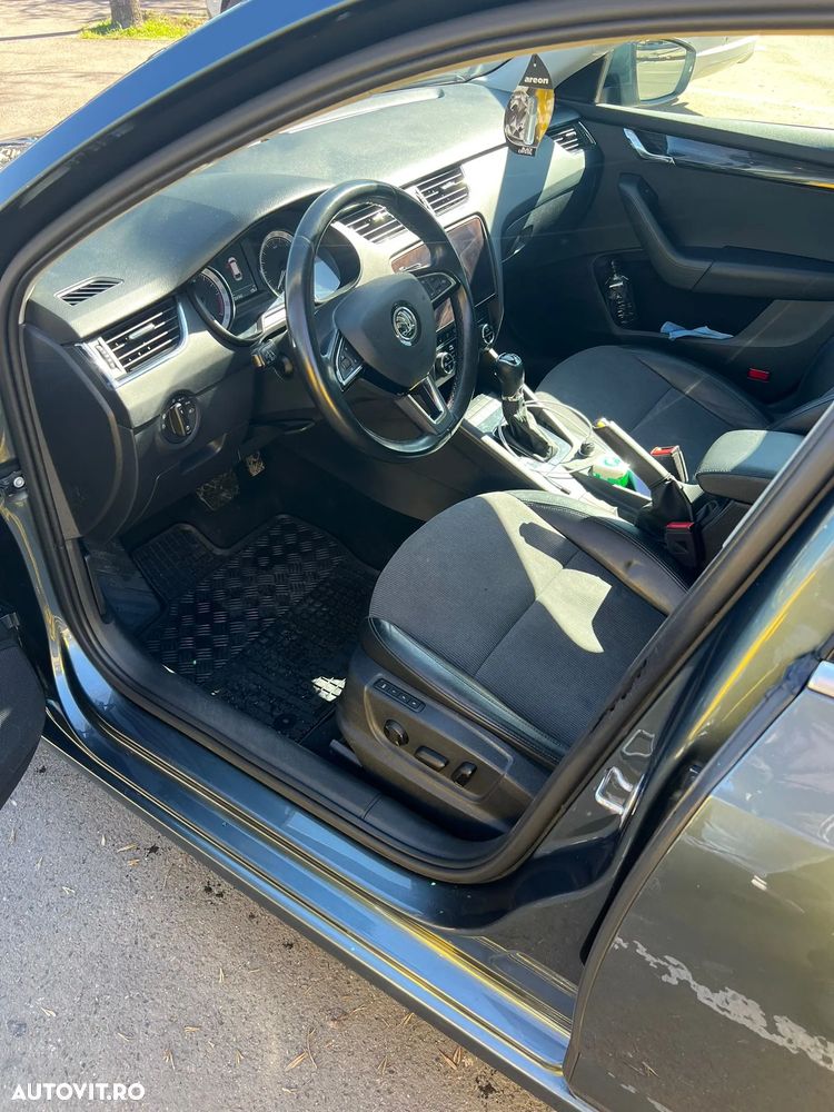 Skoda Octavia 2.0 TDI DSG Exclusive - 11