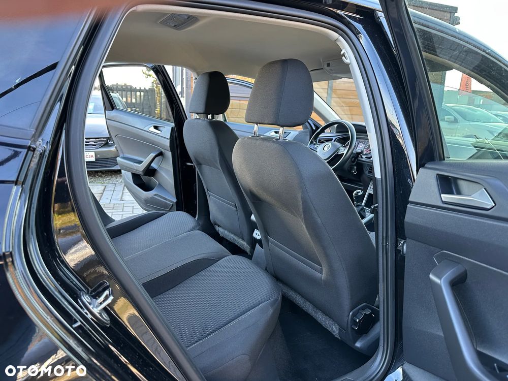 Volkswagen Polo - 23