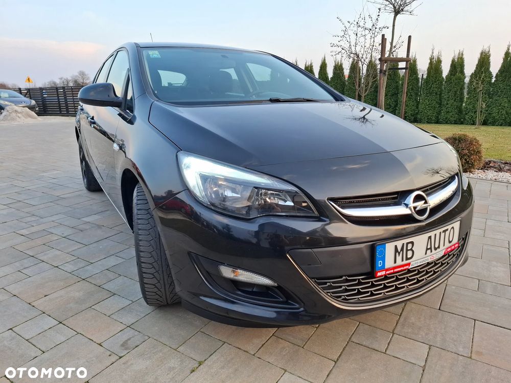 Opel Astra 1.4 Sport - 28