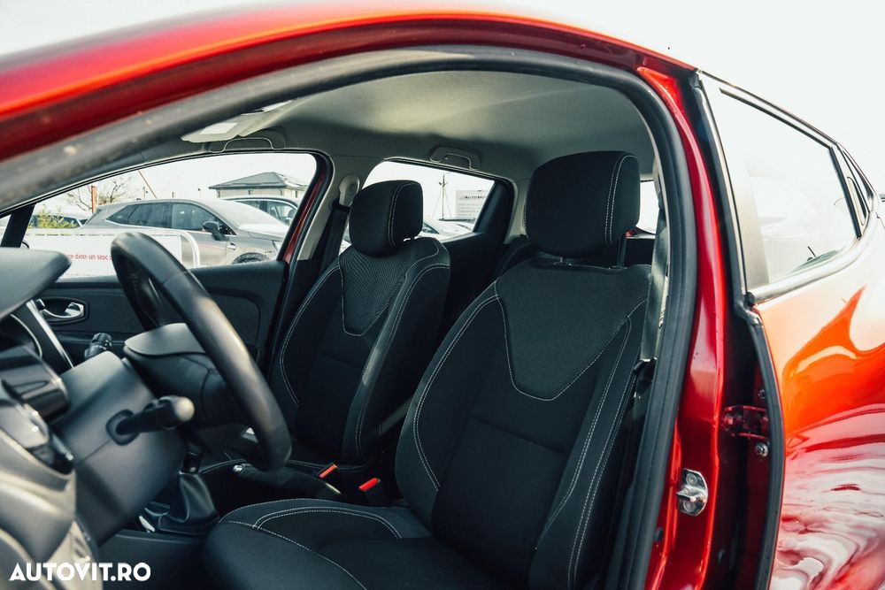 Renault Clio - 6