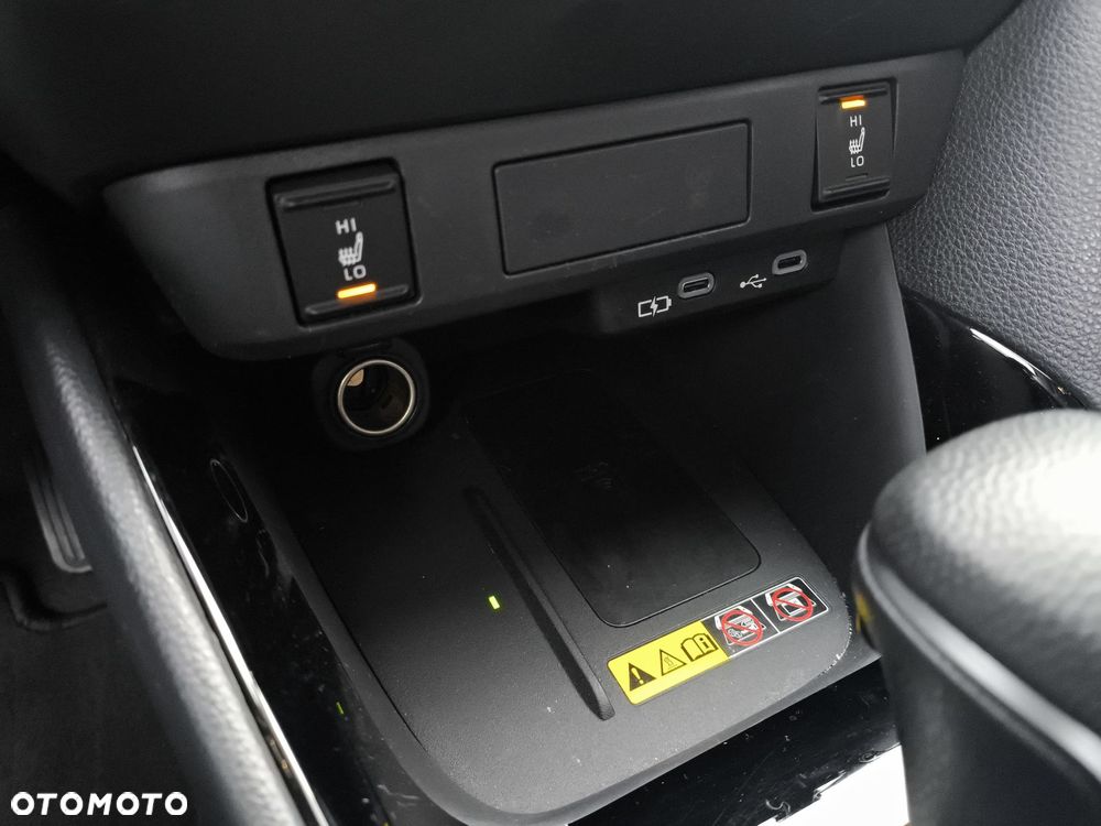 Toyota Yaris Hybrid 1.5 Style - 25