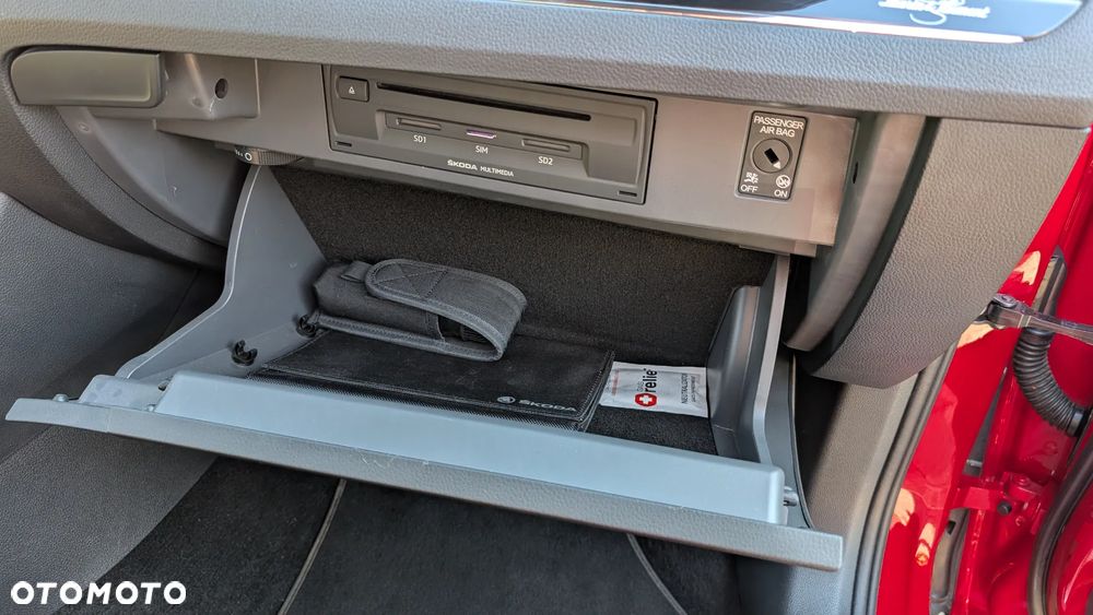 Skoda Superb 2.0 TSI 4x4 L&K DSG - 23