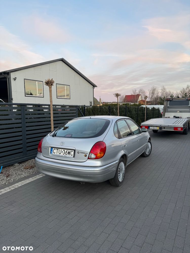 Toyota Corolla 1.6 Linea Sol - 3