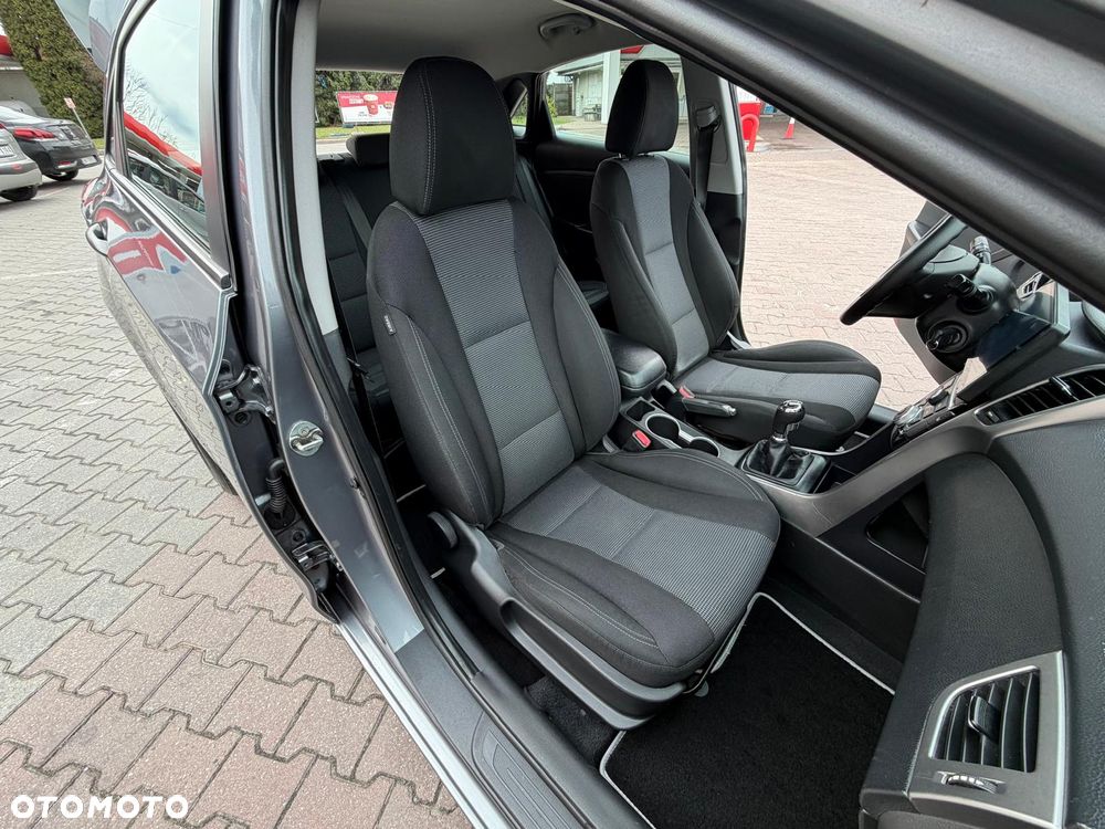 Hyundai i30 1.4 Premium - 18