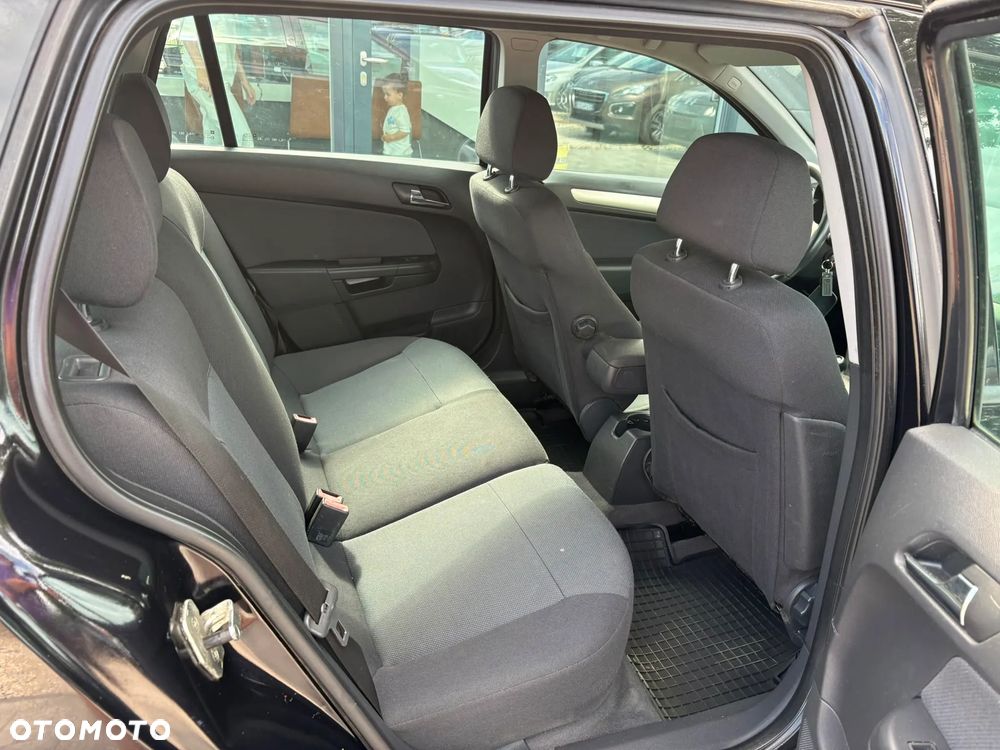 Opel Astra 1.6 - 9
