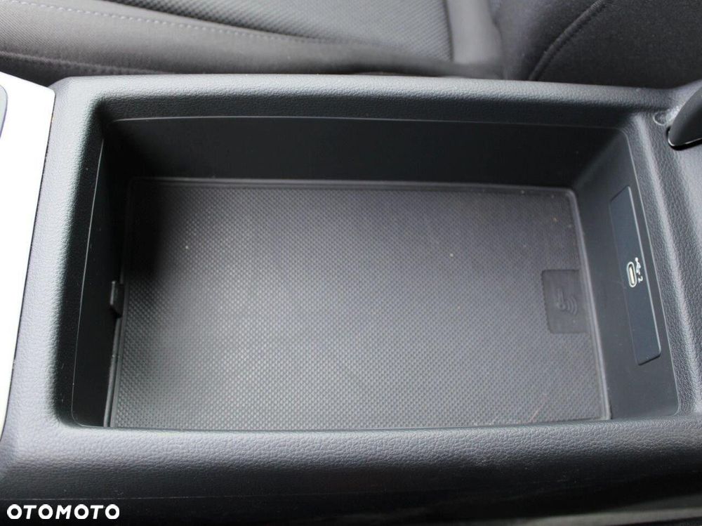 Audi A4 Limousine - 21