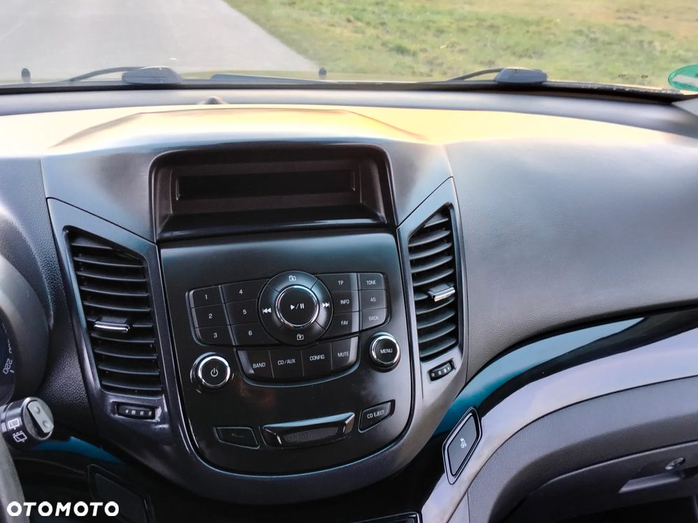 Chevrolet Orlando 1.8 LS - 32