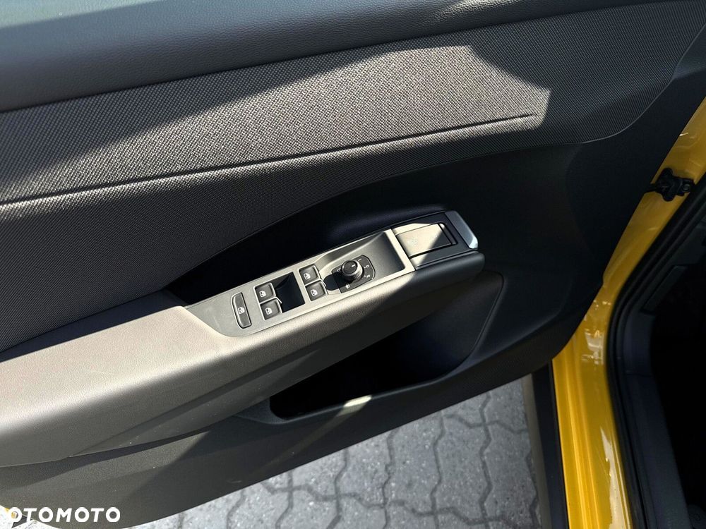 Volkswagen T-Roc - 10