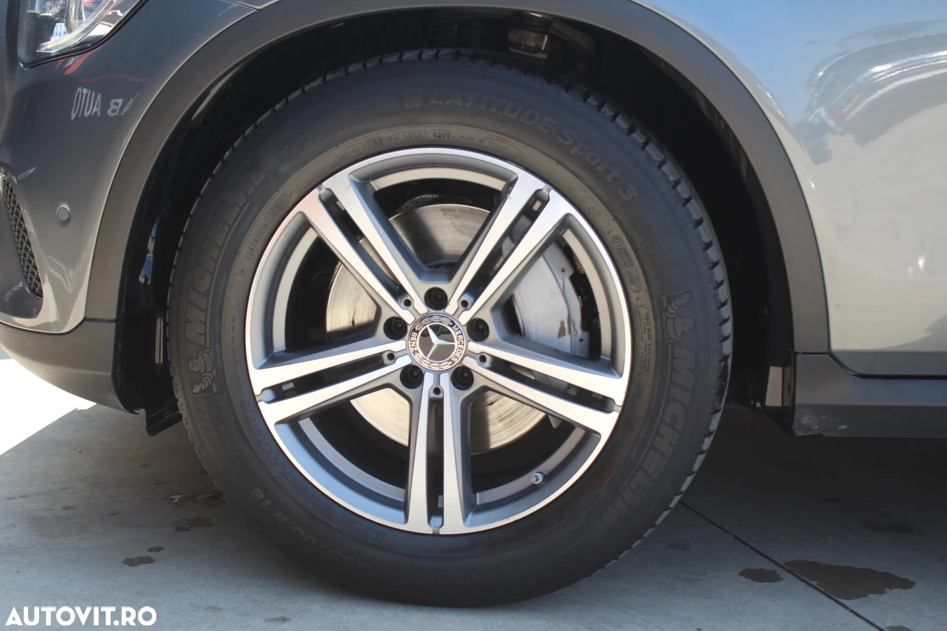 Mercedes-Benz GLC 220 d 4MATIC - 24