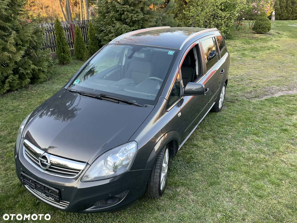 Opel Zafira 1.8 Cosmo - 22