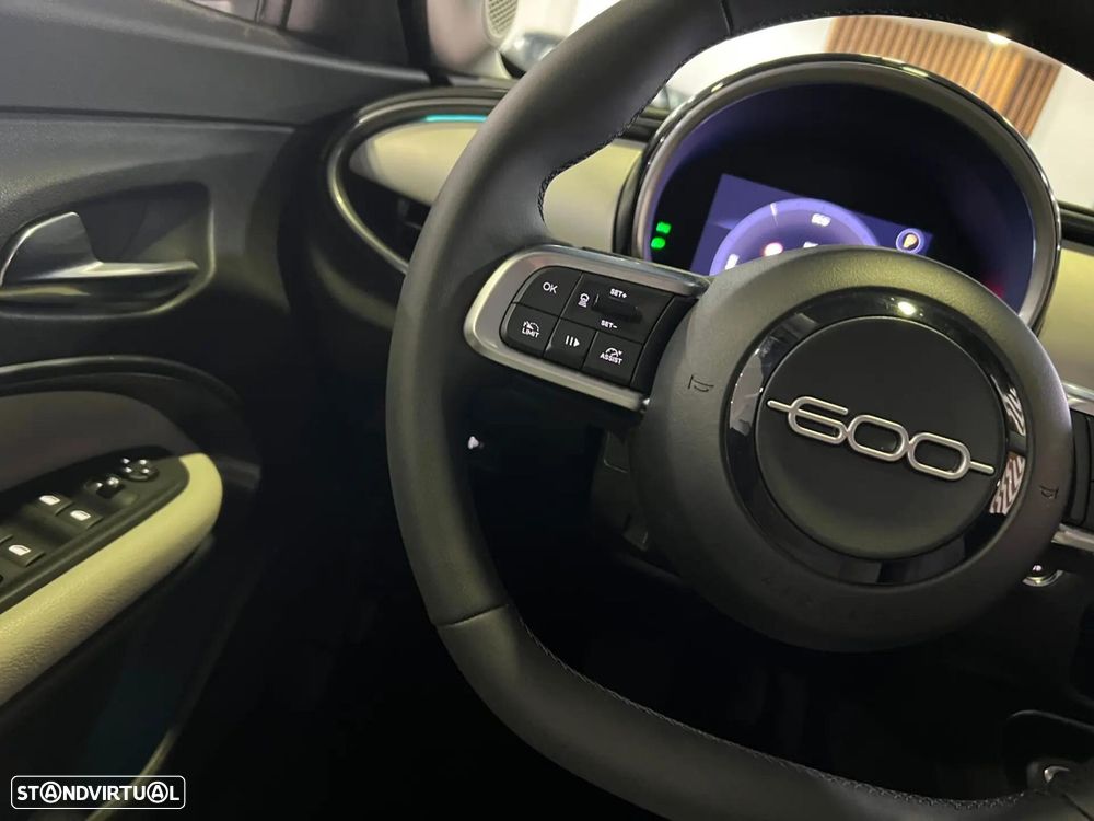 Fiat 600e 54 kWh La Prima - 23